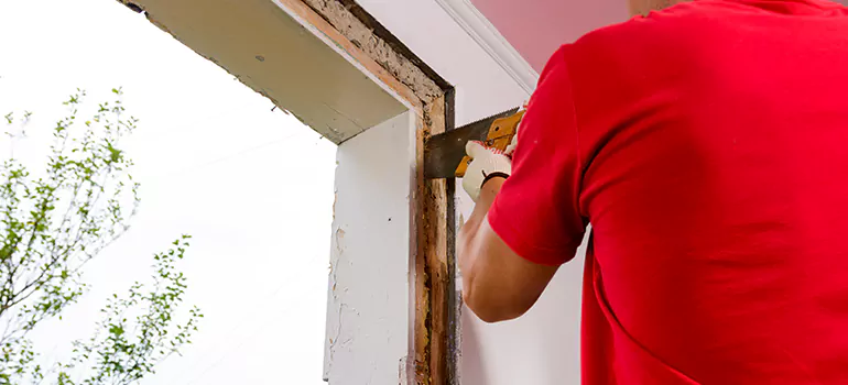 Residential Accordion Door Repair in Deltona, FL