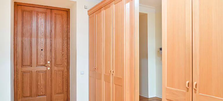 Glass Closet Door Repair in Deltona, FL